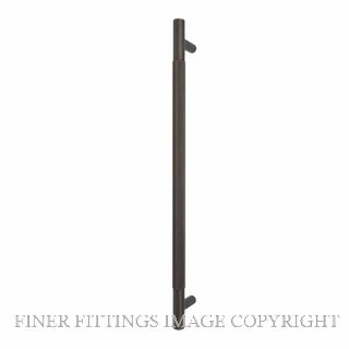 WINDSOR 8354-FF-DRB LINEAR KNURL PULL HANDLE (FF) 450MM DARK ROMAN BRASS