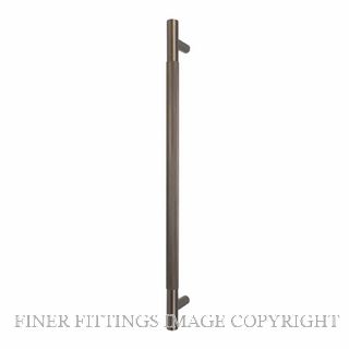 WINDSOR 8354-FF-GN LINEAR KNURL PULL HANDLE (FF) 450MM GRAPHITE NICKEL