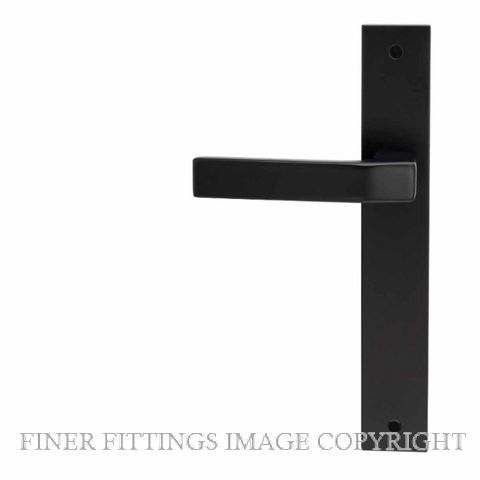 WINDSOR GALAXY QUBE BLK LEVER ON PLATE HANDLES MATT BLACK