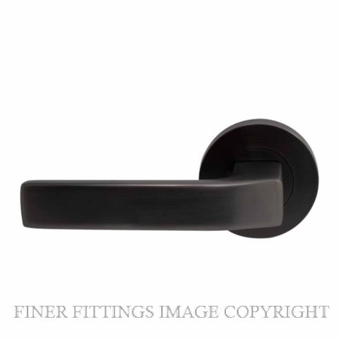 WINDSOR ASTRON QUBE GN LEVER ON ROSE GRAPHITE NICKEL