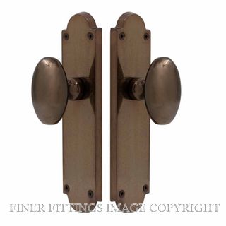 WINDSOR 5073-AB CAMDEN VICTORIAN PLAIN PLATE ANTIQUE BRONZE