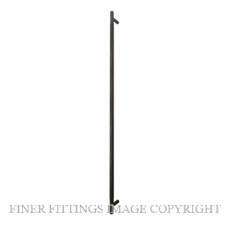 WINDSOR 8353-FF-OR DIAMOND KNURL PULL HANDLE (FF) 450MM OIL RUBBED BRONZE