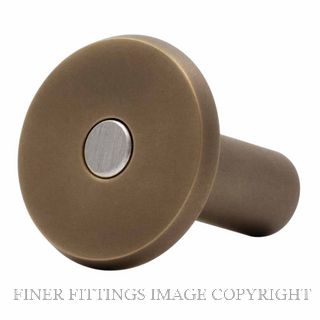 WINDSOR 5041 RB DUST SOCKET 10MM ROMAN BRASS