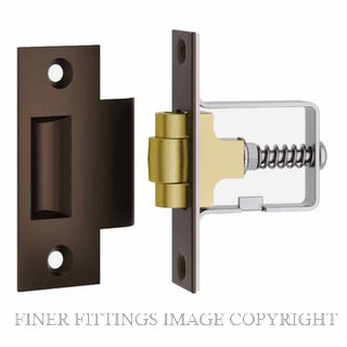 IVER 21853 ROLLER BOLT INC STRIKE SIGNATURE BRASS
