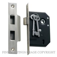 TRADCO 1132 - 1133 MORTICE LOCKS 3 LEVER SATIN CHROME