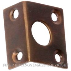 TRADCO 2336 RIGHT ANGLE KEEPER 9MM BOLT ANTIQUE BRASS