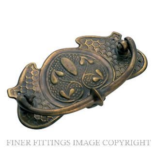 TRADCO 3290 CABINET HANDLE SB 120 X 65MM ANTIQUE BRASS