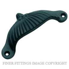 TRADCO 3574 DRAWER PULL FLUTED CI 105 X 40MM ANTIQUE FINISH