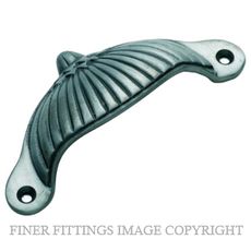 TRADCO 3584 DRAWER PULL FLUTED CI 105 X 40MM POLISHED METAL