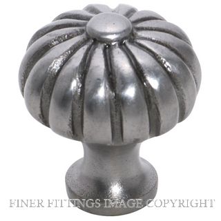 TRADCO CUPBOARD KNOB FLUTED CI 32MM POLISHED METAL