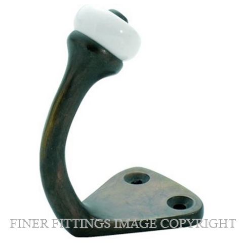 TRADCO 3977 ROBE HOOK PORC. TIP ANTIQUE BRASS