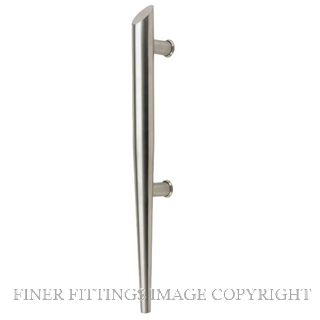 WINDSOR 7104 RF SS TORCH PULL HANDLE SINGLE REAR FIX STAINLESS STEEL