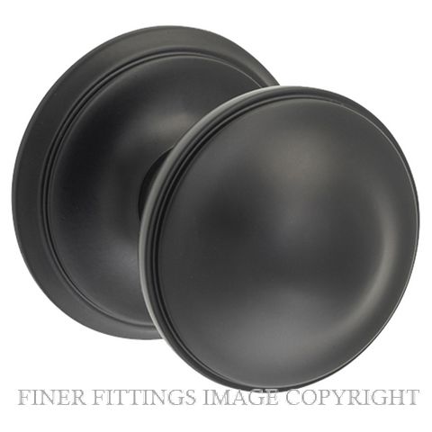 TRADCO 9679 CENTRE DOOR KNOB MATT BLACK