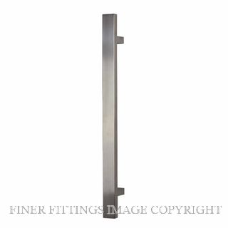SYLVAN DP5 PULL HANDLES BTB 480MM O/A STAINLESS STEEL