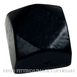 ELEMENTS HARDWARE 2029 BLACK IRON - SMALL DOOR STUD 20 X 20MM BLACK