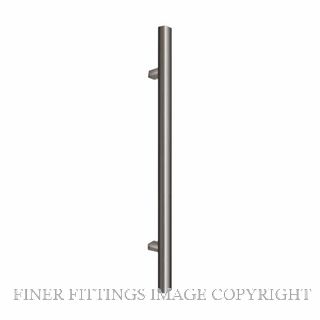 MILES NELSON 786SS450 M 3 SQUARE DOOR PULL 316SS 450MM SATIN STAINLESS