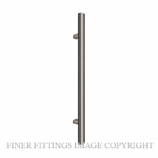 MILES NELSON 786SS450 M 3 SQUARE DOOR PULL 316SS 450MM SATIN STAINLESS