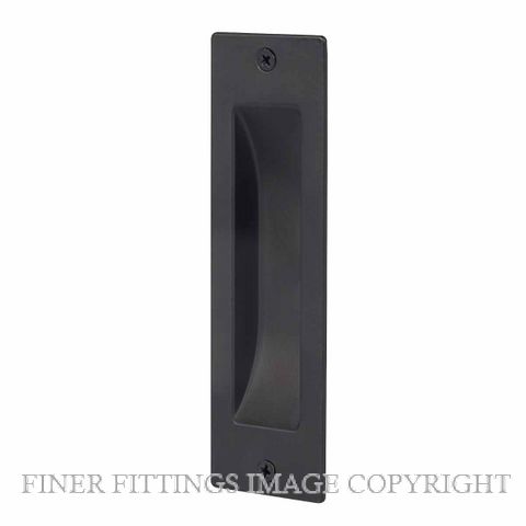 GAINSBOROUGH 392MB FLUSH PULL RADIUS MATT BLACK