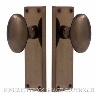 WINDSOR 5179 AB CAMDEN KNOB OVAL PLATE PASSAGE HANDLE SET ANTIQUE BRONZE