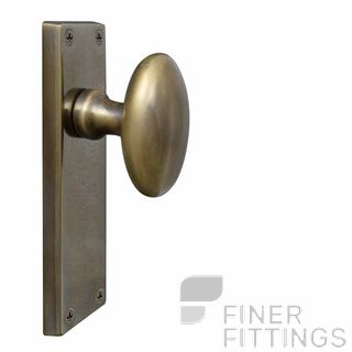 WINDSOR BRASS OR TRADITIONAL OVAL KNOB HANDLES OIL RUBBED BRONZE