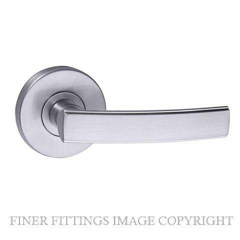 GAINSBOROUGH BAILEY DOOR HANDLES SATIN CHROME