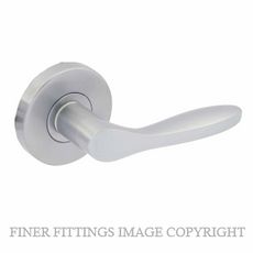 GAINSBOROUGH CARLA DOOR HANDLES SATIN CHROME