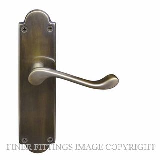 WINDSOR 3008 OR VICTORIAN LEVER LATCH OIL RUBBED BRONZE