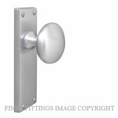 WINDSOR 3002-3016 VICTORIAN KNOB ON PLATE SATIN CHROME