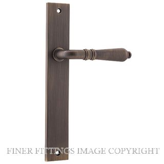 IVER 10700 AB SARLAT RECTANGULAR LATCH SIGNATURE BRASS