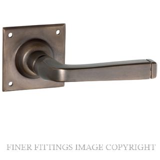 TRADCO 0680 AB MENTON LEVER ON SQUARE ROSE ANTIQUE BRASS