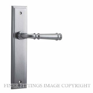 IVER 12242 VERONA STEPPED PLATE LATCH BRUSHED CHROME