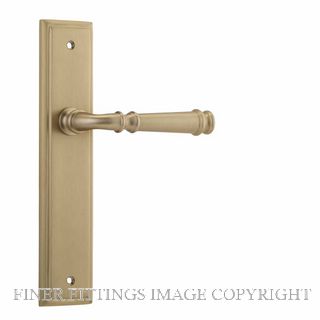 IVER 13242 VERONA STEPPED PLATE LATCH BRUSHED BRASS
