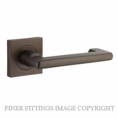 IVER 21171 BALTIMORE RETURN LEVER ON SQUARE ROSE SIGNATURE BRASS