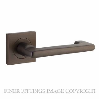 IVER 21171 BALTIMORE RETURN LEVER ON SQUARE ROSE SIGNATURE BRASS