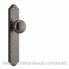 IVER 13828 CAMBRIDGE KNOB ON SHOULDERED PLATE DISTRESSED NICKEL