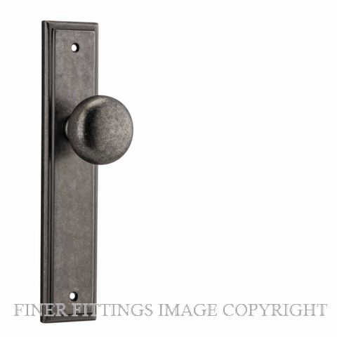 IVER 13840 CAMBRIDGE KNOB ON STEPPED PLATE DISTRESSED NICKEL