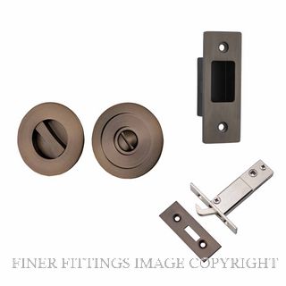 IVER 21431 ROUND SLIDING DOOR PRIVACY SET SIGNATURE BRASS