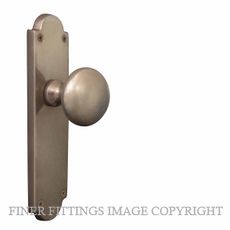 WINDSOR 3003-3020 VICTORIAN KNOB HANDLES NATURAL BRONZE