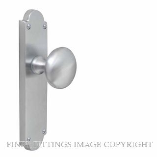 WINDSOR 3004 SC VICTORIAN KNOB LATCH HANDLES SATIN CHROME