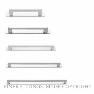 IVER 20885B BALTIMORE 146MM CABINET PULL WITH BACKPLATE BRUSHED CHROME