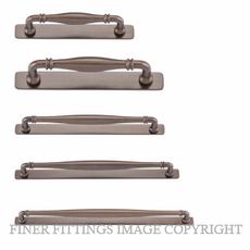 IVER SARLAT 21061B - 21101B CABINET HANDLES SIGNATURE BRASS