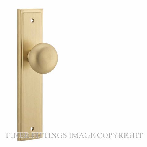 IVER 15340 CAMBRIDGE KNOB ON STEPPED PLATE BRUSHED BRASS