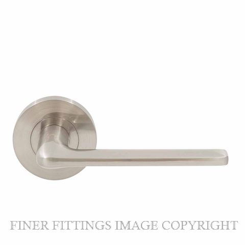 WINDSOR 9057-9061 BN FUTURA SOLAR BRUSHED NICKEL