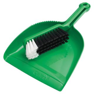 OATES DUSTPAN AND BANNISTER BRUSH SET GREEN 164572