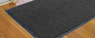 KENWARE RIBBED MAT 900 X 1500MM PEPPER