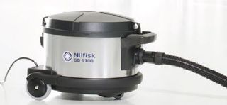 NILFISK GD930S2 VACUUM CLEANER