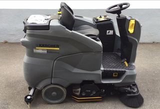 KARCHER BATTERY POWERED RIDE ON SCRUBBER DRYER  B 150 R + D 75