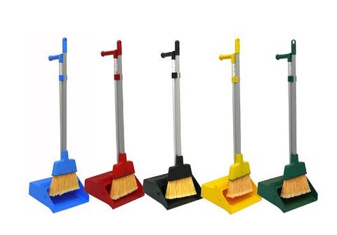 NAB LOBBY DUST PAN WITH BROOM - BLACK