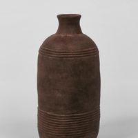 Novo Terracotta Tall Vase Dark Brown