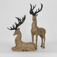 Store Lying Deer